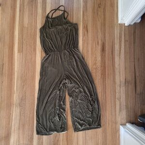 Stylish Olive Green Wide-Leg Spaghetti Strap Jumpsuit for girls 10-12